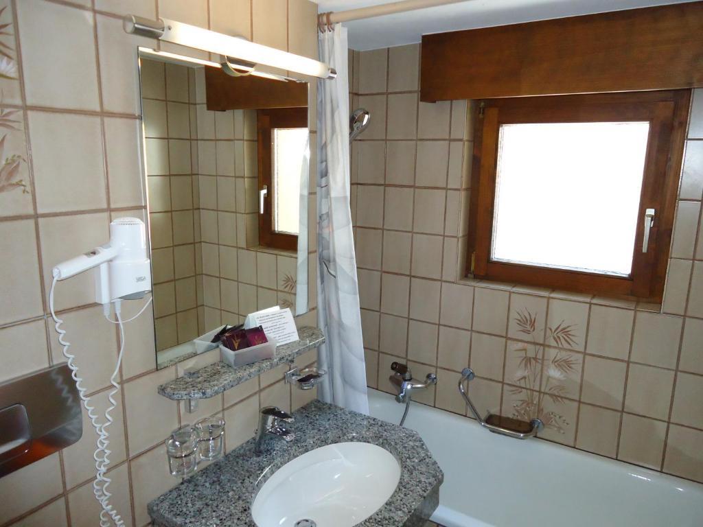 Hotel Monte-Moro Saas-Almagell Zewnętrze zdjęcie